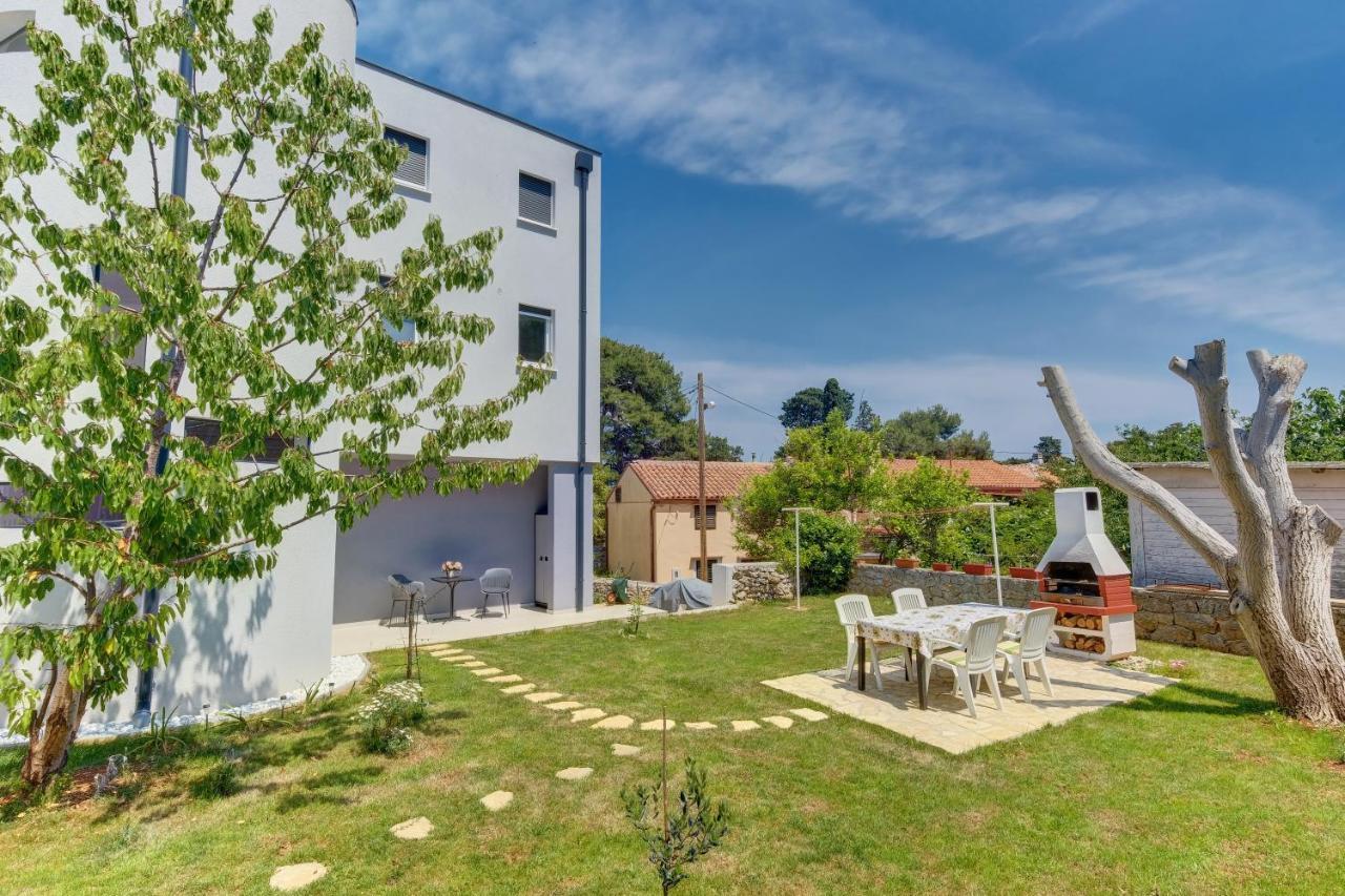 Apartments Hemetek Veli Lošinj Exterior foto