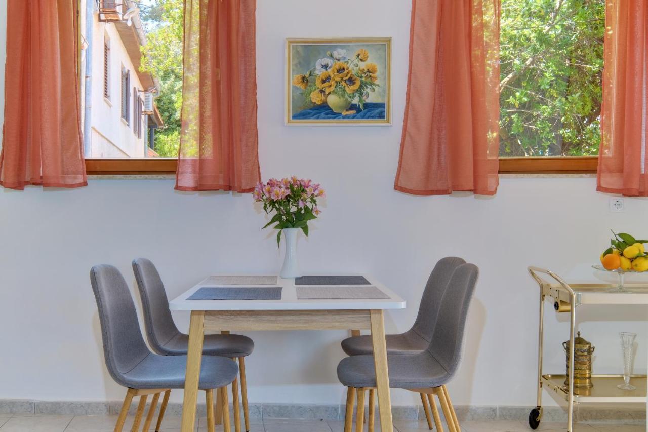 Apartments Hemetek Veli Lošinj Exterior foto