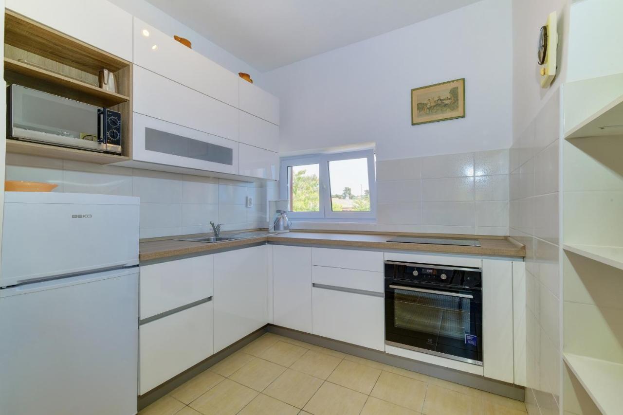Apartments Hemetek Veli Lošinj Exterior foto