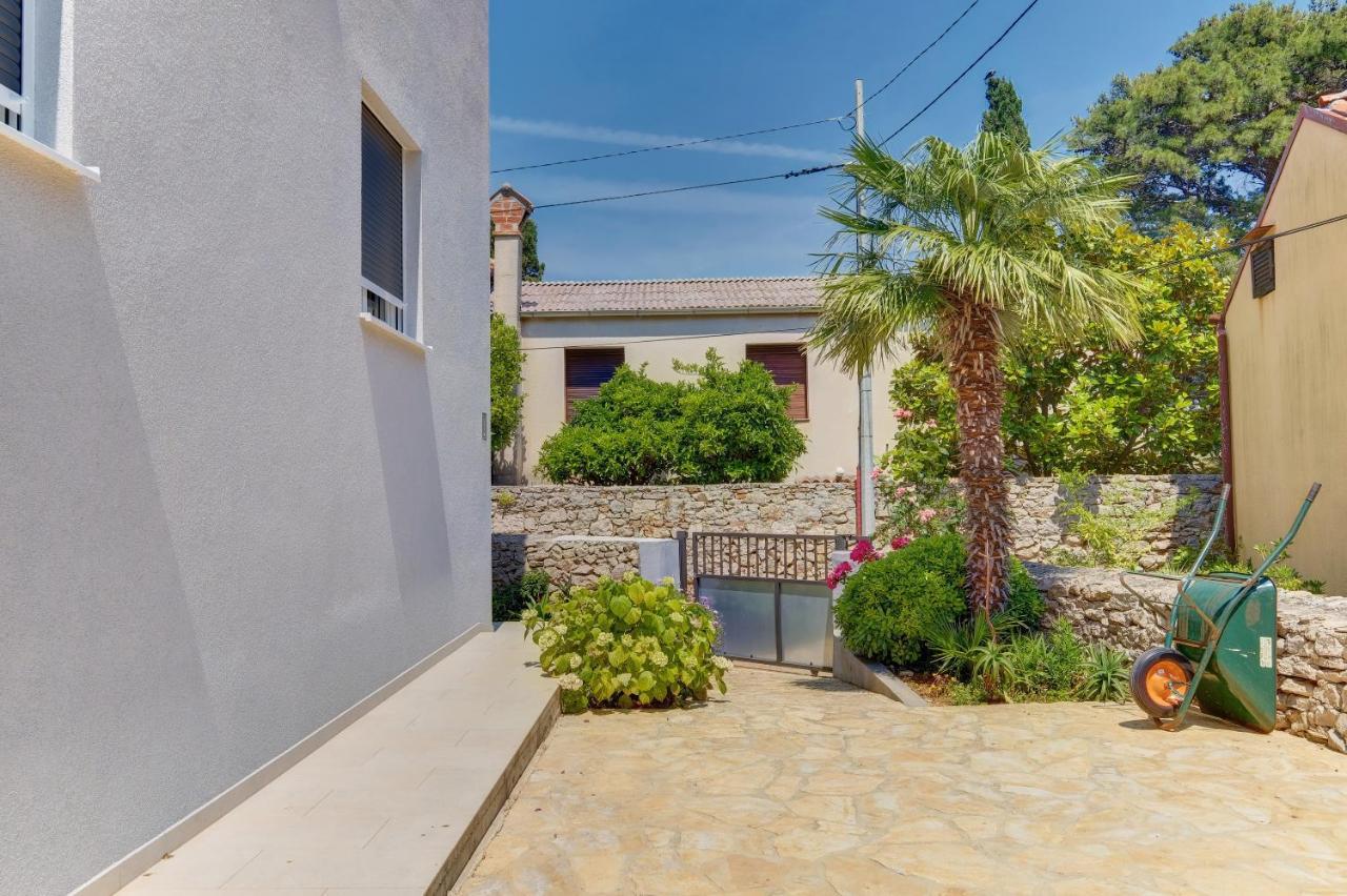 Apartments Hemetek Veli Lošinj Exterior foto